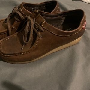 Clarks wallabies women